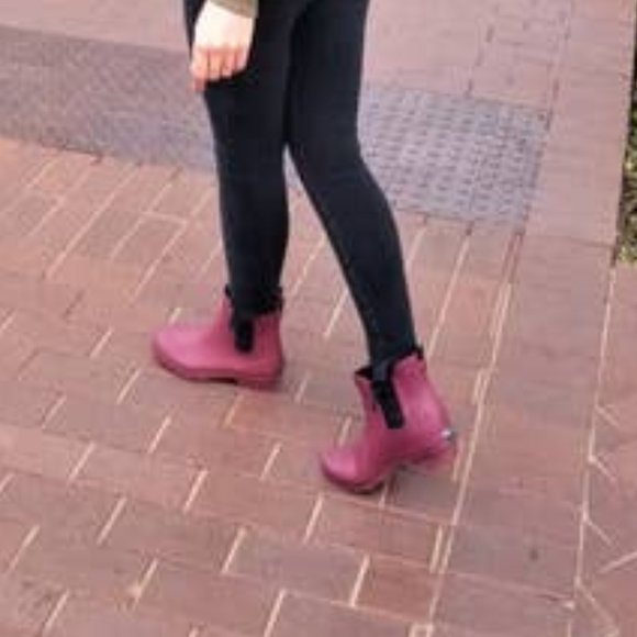 Eco Friendly Waterproof Boots - Picture 4 of 8